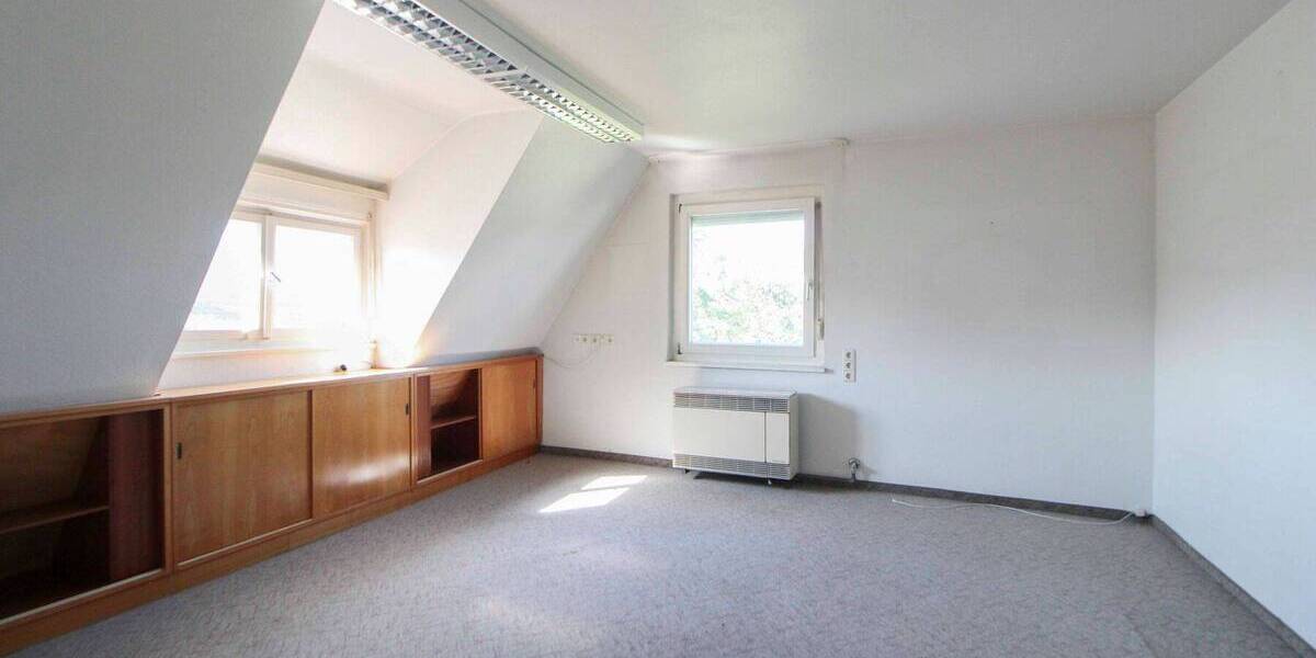 Mehrfamilienhaus, Wohnhaus Stuttgart Botnang - 9 Zimmer, 980.000&euro; | Angebot:26879864