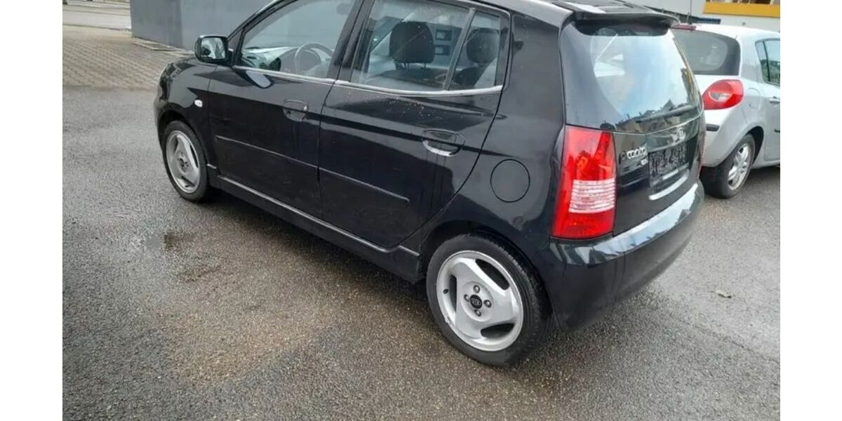 Kia Picanto 111.000 km 1.100 &euro; Stuttgart 70329