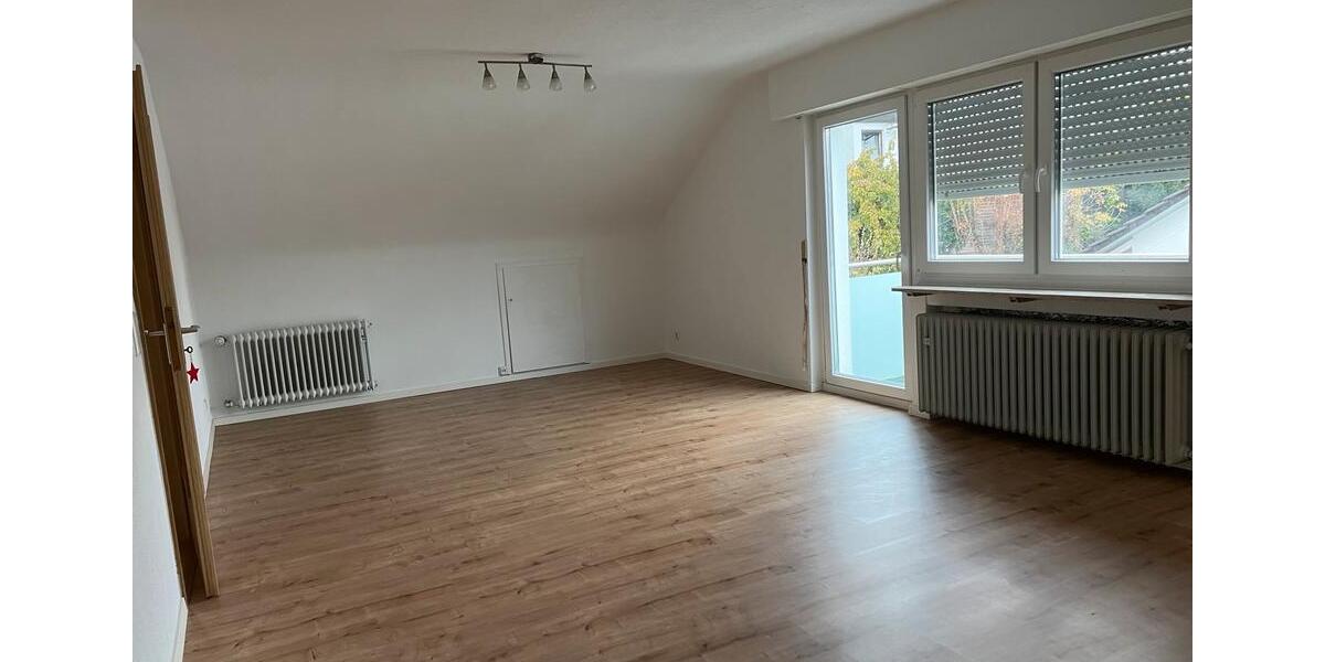 Dachgeschoßwohnung Berglen - 3 Zimmer, 80 m&sup2;, 1.030&euro; | Angebot:26420792