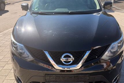 Nissan Qashqai 156.000 km 9.500 &euro; Stuttgart 70376