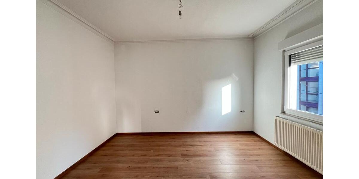 Etagenwohnung Stuttgart Feuerbach - 3 Zimmer, 77 m&sup2;, 1.300&euro; | Angebot:25821682