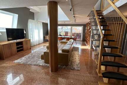 Wohnung Weinstadt - 4.5 Zimmer, 166 m&sup2;, 2.350&euro; | Angebot:26607392