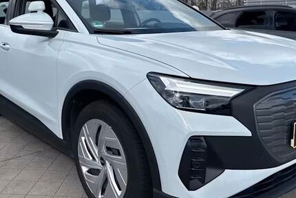 Audi Q4 e-tron 94.000 km 23.999 &euro; Ditzingen 71254
