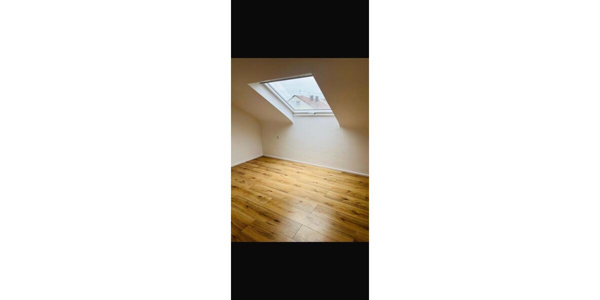 Dachgeschoßwohnung Schwaikheim - 3 Zimmer, 56 m&sup2;, 230.000&euro; | Angebot:26991362