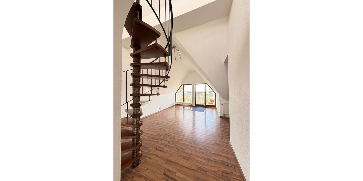 Etagenwohnung Böblingen - 4.5 Zimmer, 90 m&sup2;, 395.000&euro; | Angebot:27569931