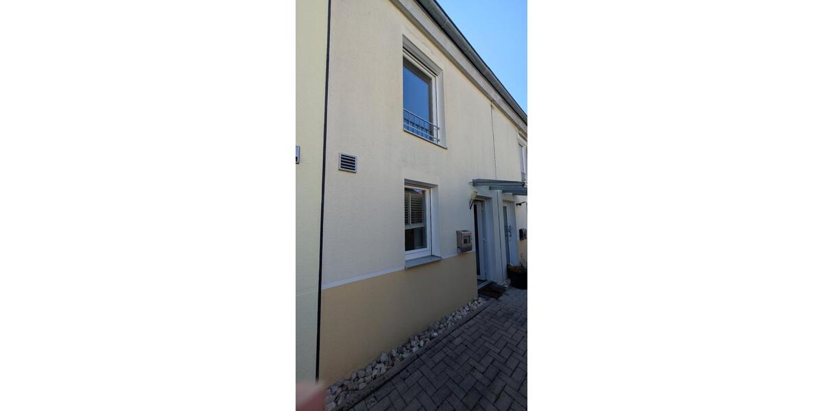 Reihenhaus Backnang - 3.5 Zimmer, 82 m&sup2;, 370.000&euro; | Angebot:27291587