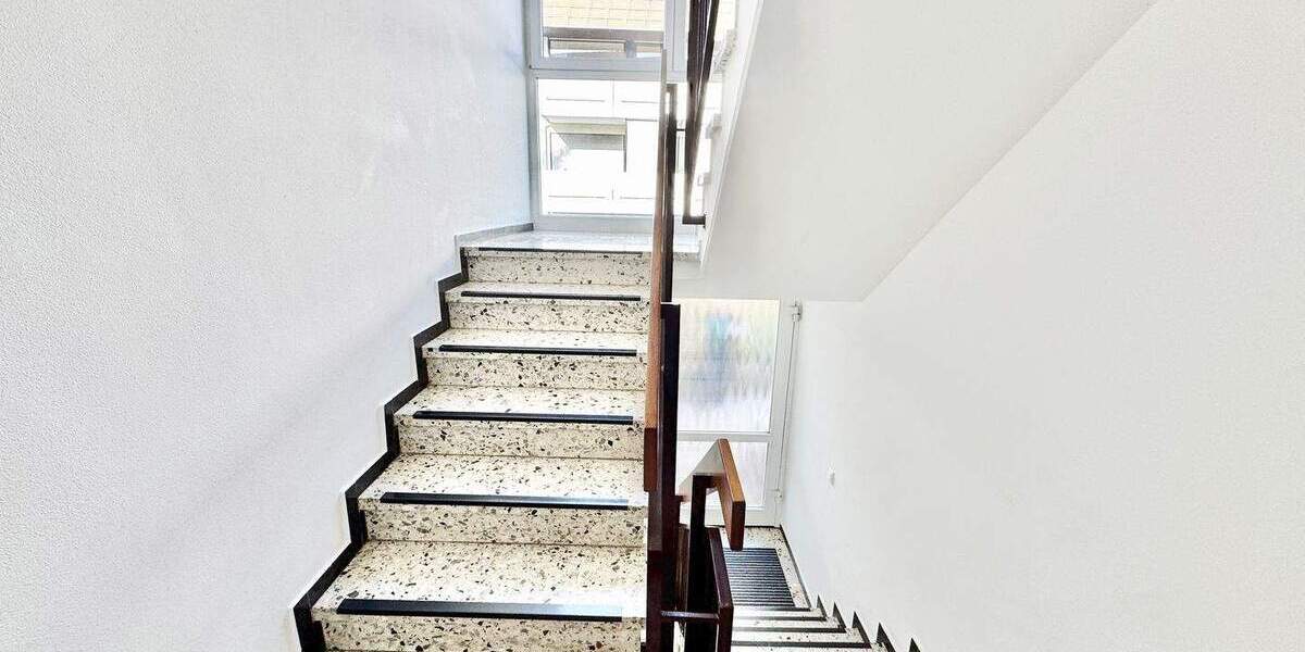 Etagenwohnung Stuttgart Degerloch - 3 Zimmer, 73 m&sup2;, 298.000&euro; | Angebot:25749369