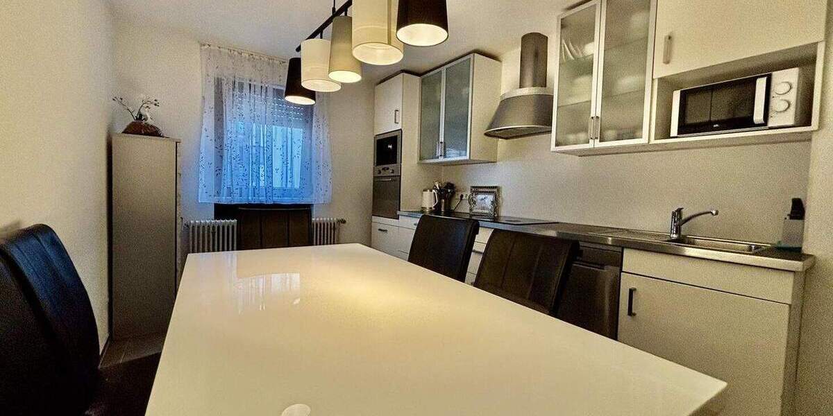 Etagenwohnung Böblingen - 3 Zimmer, 93 m&sup2;, 399.000&euro; | Angebot:25781220