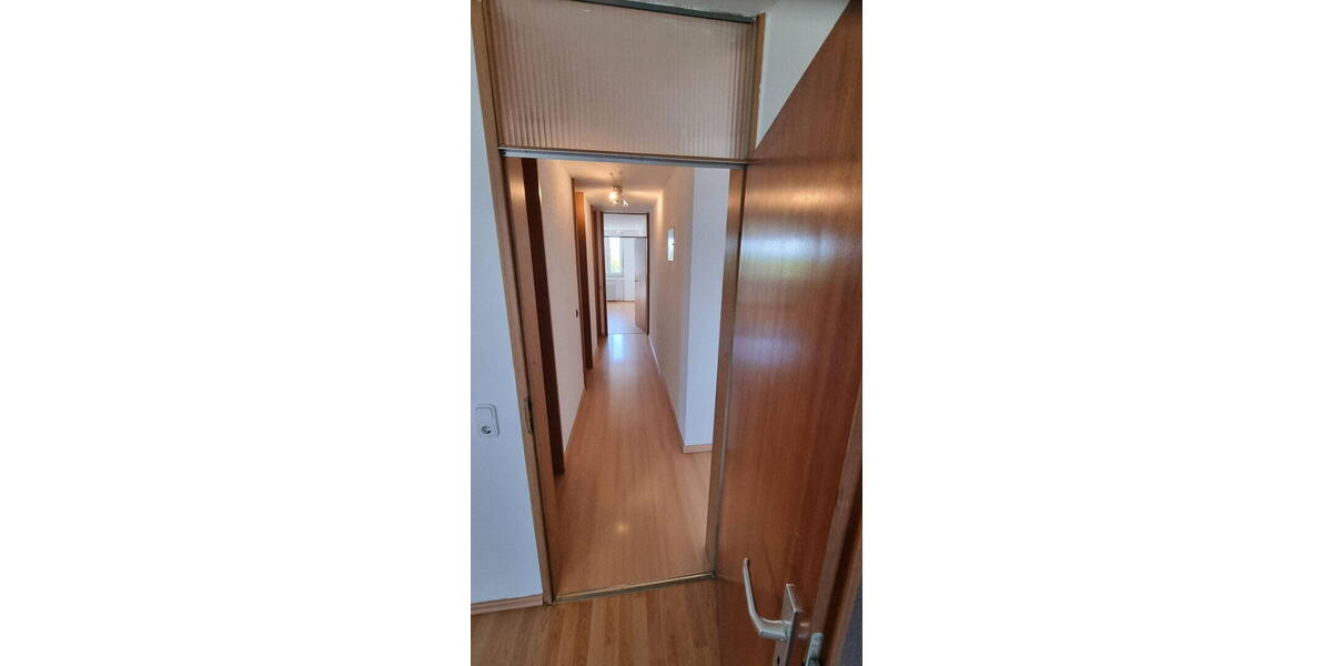 Etagenwohnung Kornwestheim - 3 Zimmer, 84 m&sup2;, 303.000&euro; | Angebot:26343978