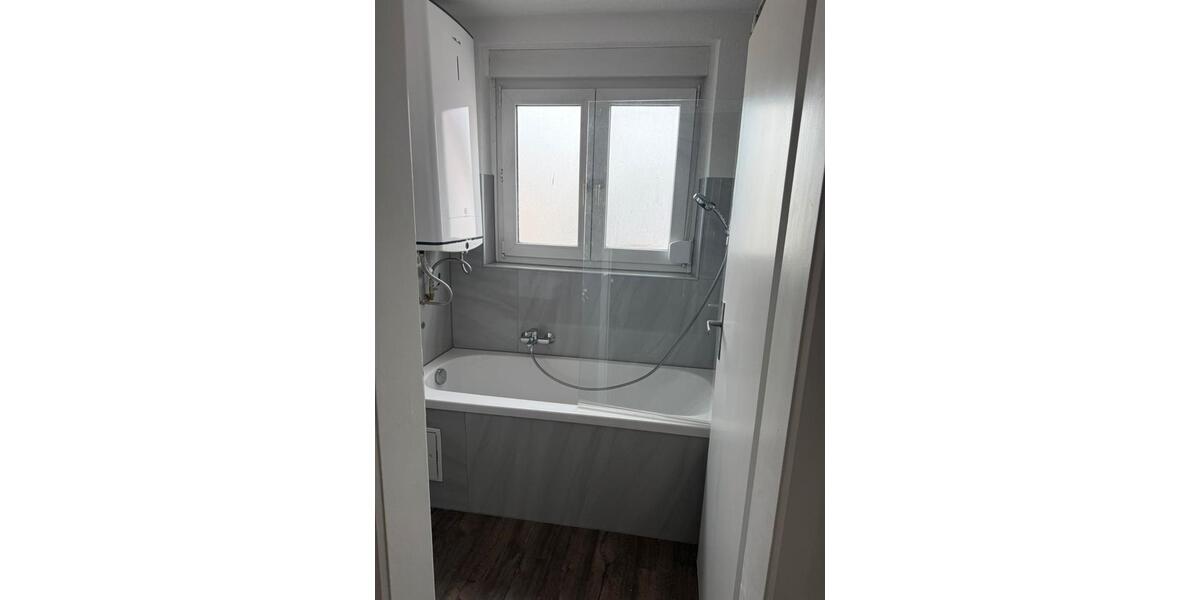 Dachgeschoßwohnung Möglingen - 3 Zimmer, 70 m&sup2;, 1.100&euro; | Angebot:26398213