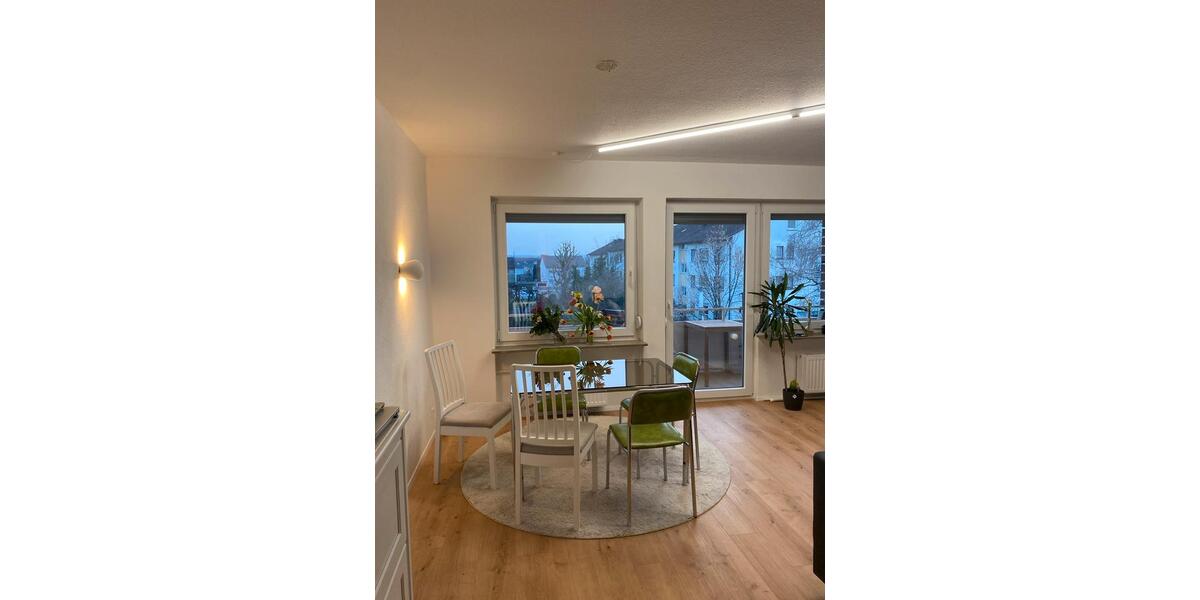 Etagenwohnung Kornwestheim - 2.5 Zimmer, 88 m&sup2;, 1.290&euro; | Angebot:25611452