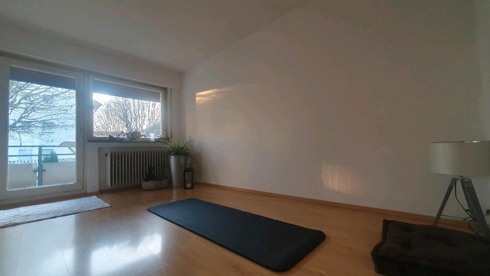 Etagenwohnung Ludwigsburg - 3 Zimmer, 104 m&sup2;, 1.350&euro; | Angebot:25939148