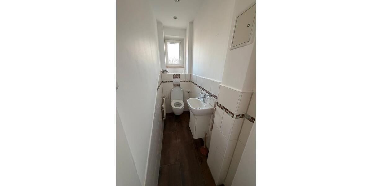 Etagenwohnung Stuttgart Degerloch - 3 Zimmer, 73 m&sup2;, 1.200&euro; | Angebot:25894881