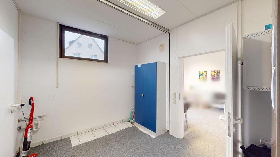 Gewerbeobjekt Sersheim - 1.200&euro; | Angebot:24774902