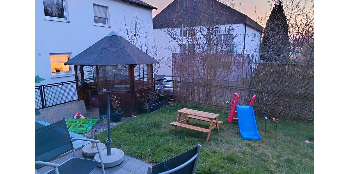 Doppelhaushälfte Winnenden - 7 Zimmer, 167 m&sup2;, 480.000&euro; | Angebot:27172468
