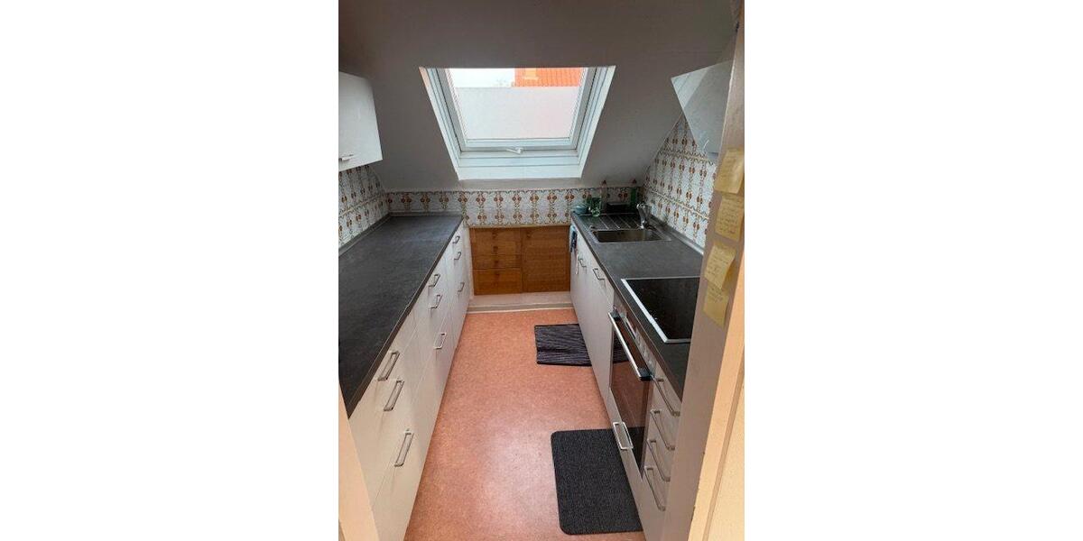 Dachgeschoßwohnung Stuttgart Sillenbuch - 2.5 Zimmer, 62 m&sup2;, 890&euro; | Angebot:25980435