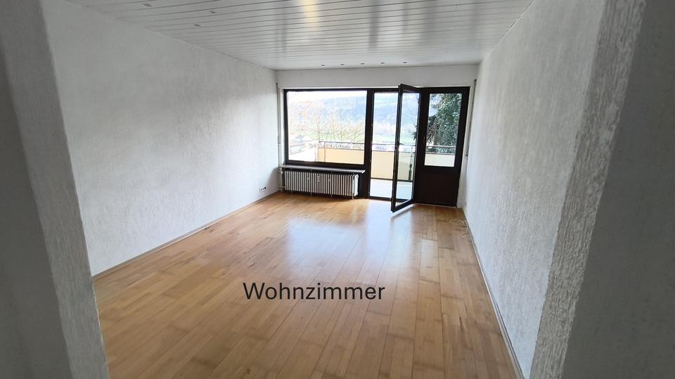 Etagenwohnung Remshalden - 2.5 Zimmer, 74 m&sup2;, 900&euro; | Angebot:25794092