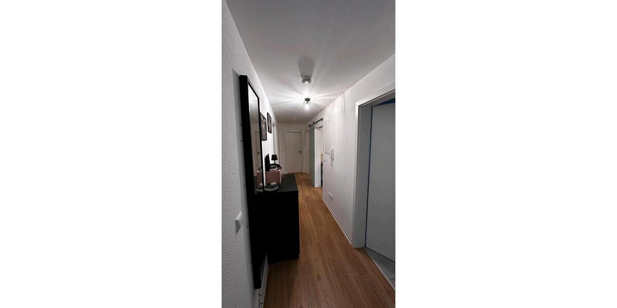 Dachgeschoßwohnung Stuttgart Feuerbach - 35 Zimmer, 65 m&sup2;, 1.050&euro; | Angebot:25824877