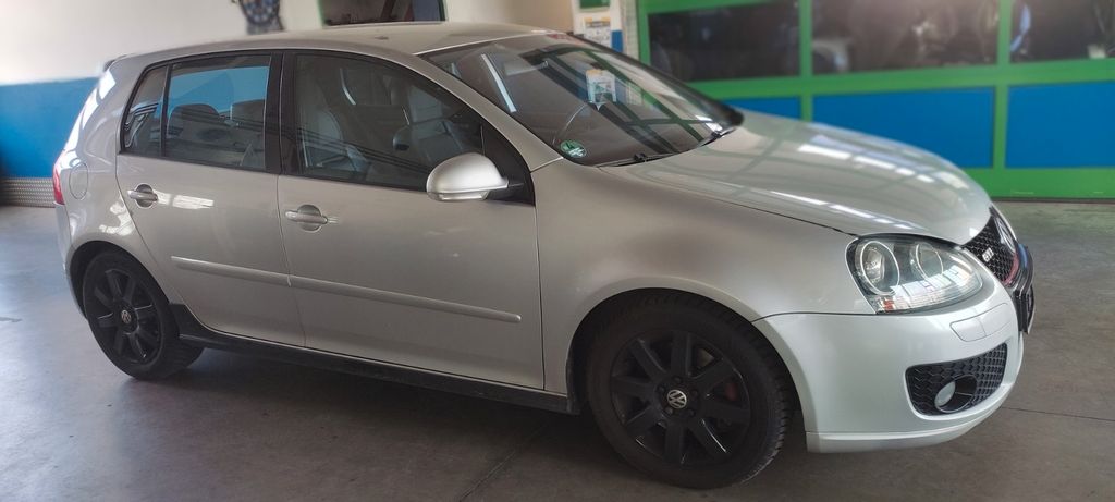 VW Golf 194.000 km 4.400 &euro; Mittelbrüden 71549