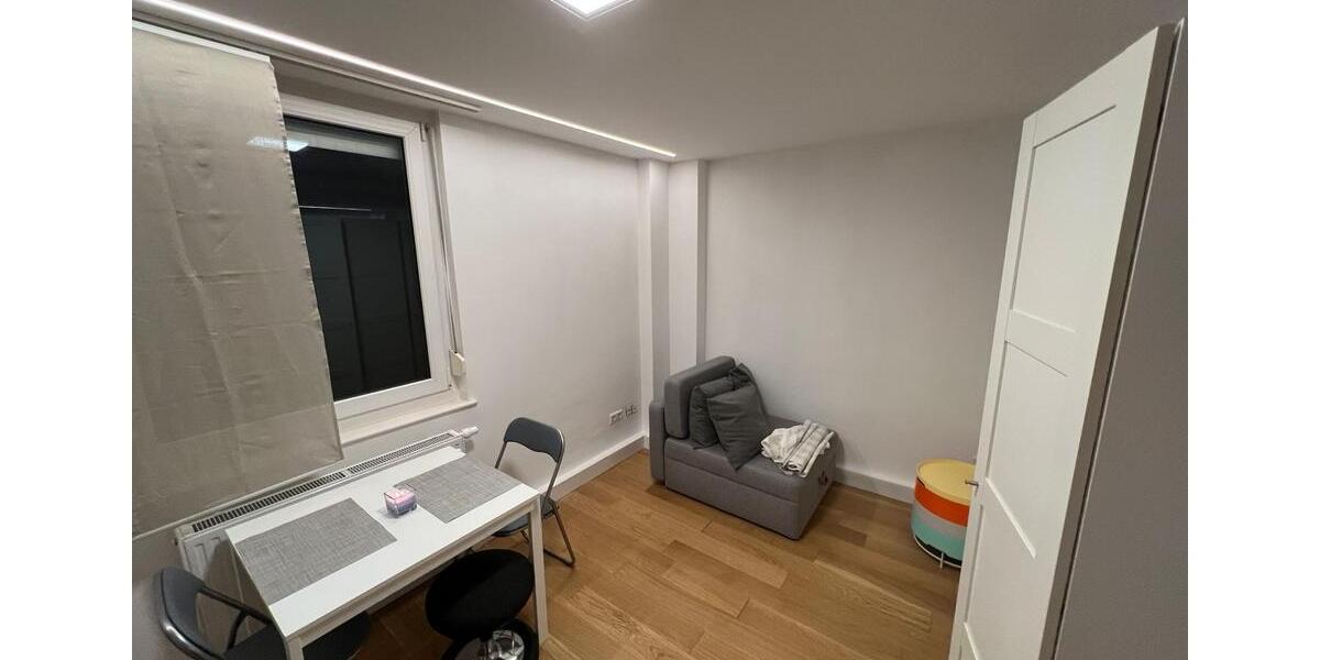 Dachgeschoßwohnung Stuttgart Lehen - 1 Zimmer, 27 m&sup2;, 850&euro; | Angebot:27584483