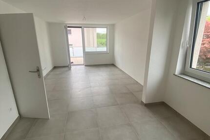 Wohnung Freiberg am Neckar - 3 Zimmer, 80 m&sup2;, 1.270&euro; | Angebot:27568138