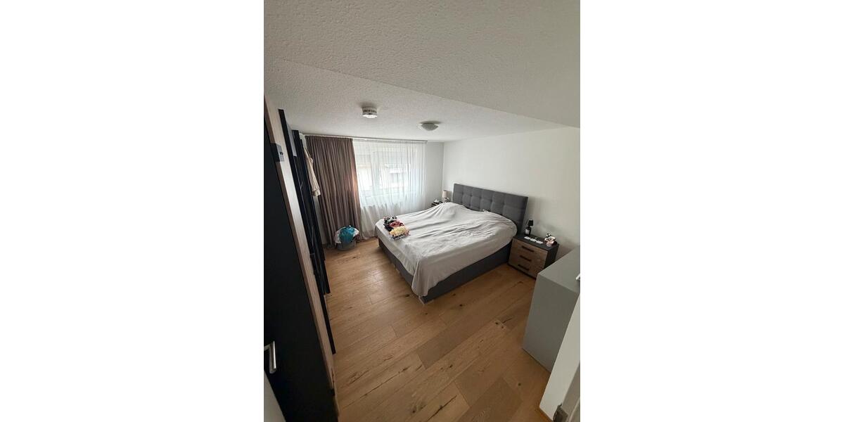 Dachgeschoßwohnung Stuttgart Stuttgart-Ost - 3.5 Zimmer, 69 m&sup2;, 1.503&euro; | Angebot:27550044