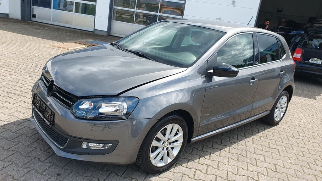 VW Polo 142.077 km 2.750 &euro; Mühlacker / Enzberg 75417