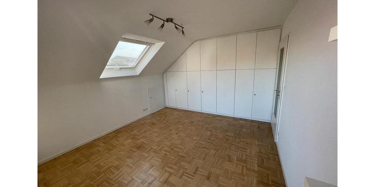 Dachgeschoßwohnung Stuttgart Sillenbuch - 3 Zimmer, 71 m&sup2;, 285.000&euro; | Angebot:26446266