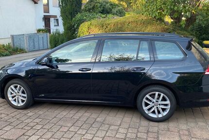 VW Golf 112.000 km 12.300 &euro; Bietigheim-Bissingen 74321