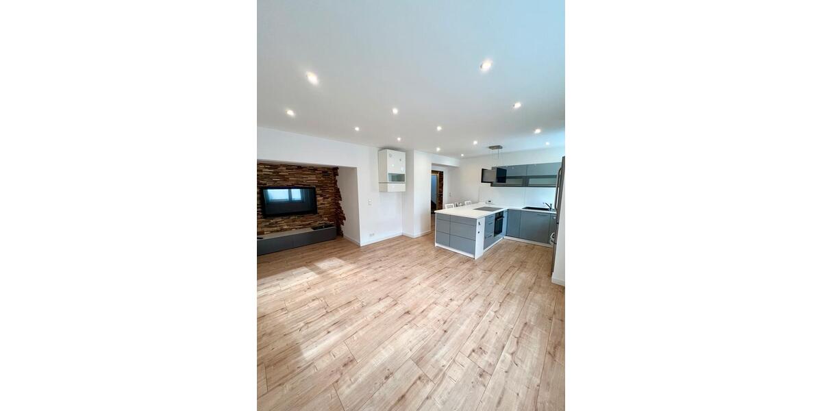 Etagenwohnung Stuttgart Zuffenhausen - 3 Zimmer, 64 m&sup2;, 1.250&euro; | Angebot:27597149