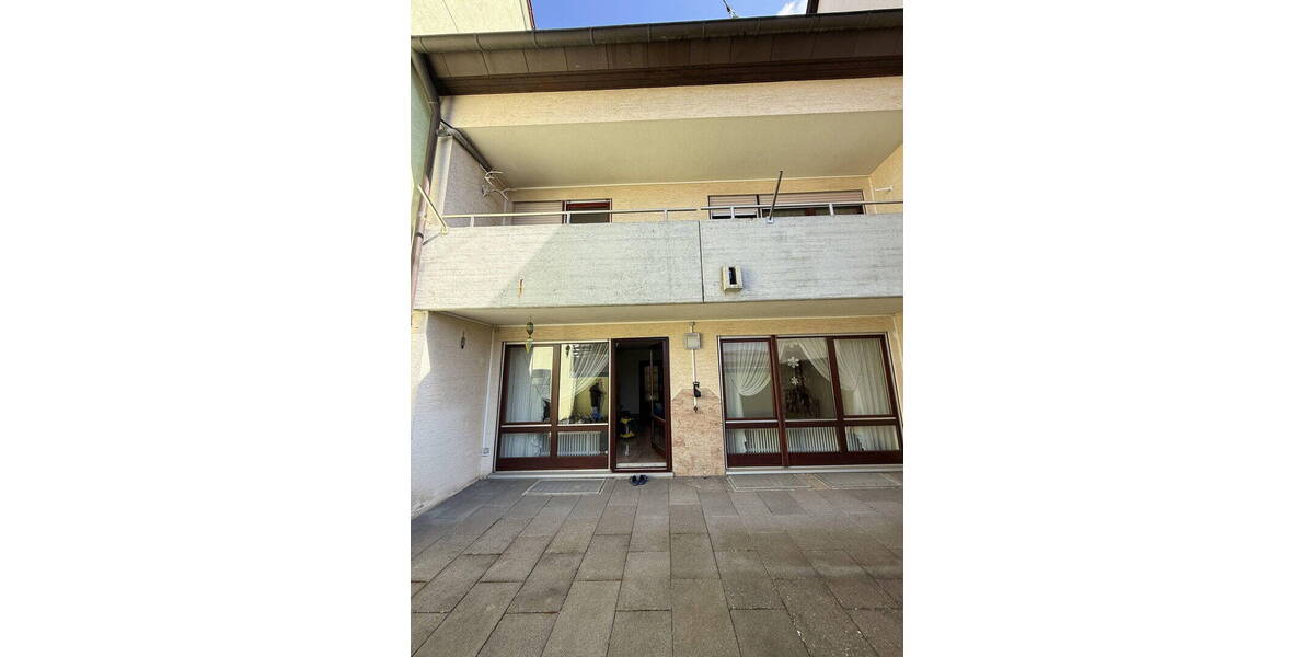 Reihenmittelhaus Renningen - 7 Zimmer, 155 m&sup2;, 630.000&euro; | Angebot:26090020