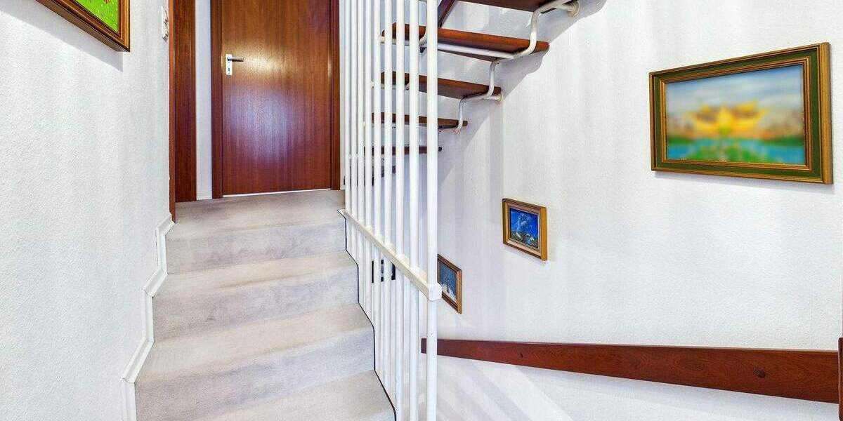 Reihenmittelhaus Stuttgart Stammheim - 5 Zimmer, 127 m&sup2;, 559.000&euro; | Angebot:25669368