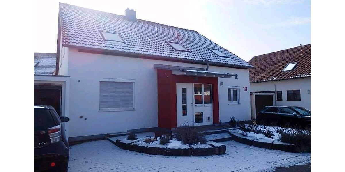 Etagenwohnung Weissach - 3 Zimmer, 85 m&sup2;, 1.300&euro; | Angebot:25477850