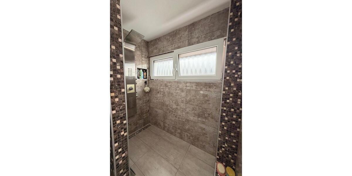 Reihenhaus Stuttgart Hedelfingen - 7 Zimmer, 125 m&sup2;, 630.000&euro; | Angebot:27546673