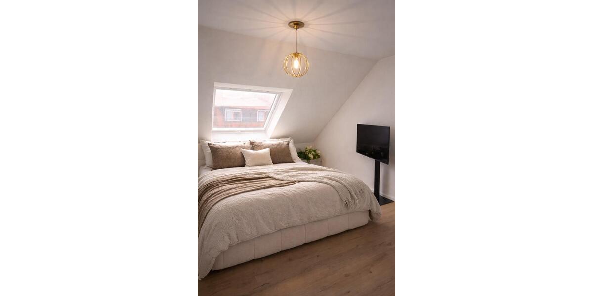 Dachgeschoßwohnung Heilbronn Böckingen - 2 Zimmer, 65 m&sup2;, 1.300&euro; | Angebot:25942992