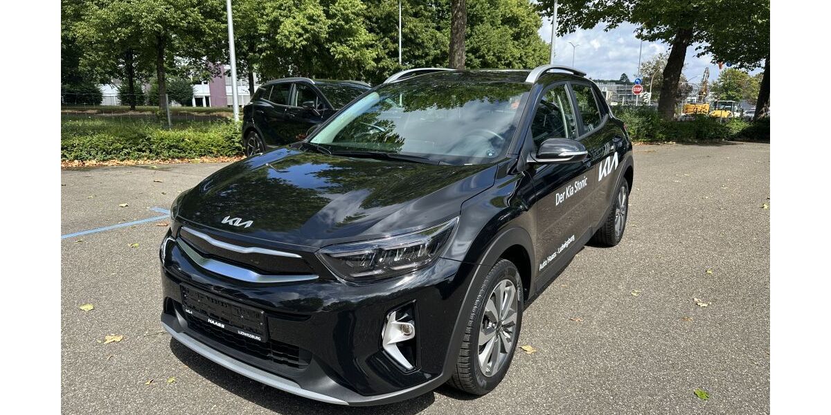 Kia Stonic 15.000 km 21.900 &euro; Ludwigsburg 71636