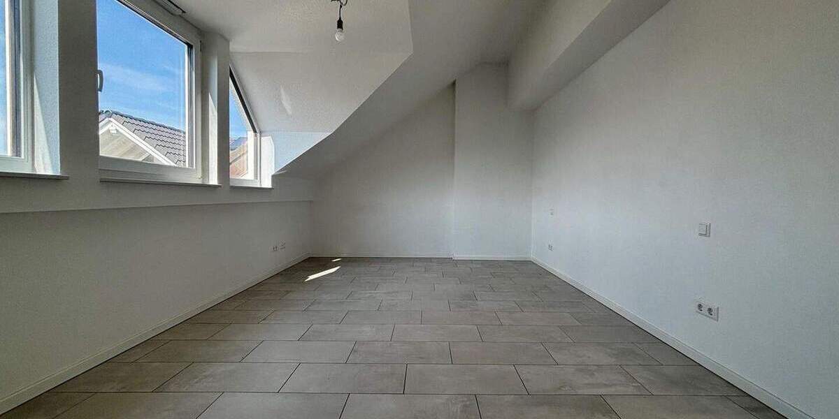 Etagenwohnung Friolzheim - 3 Zimmer, 90 m&sup2;, 1.150&euro; | Angebot:25707608