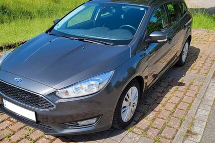Ford Focus 86.200 km 6.900 &euro; Renningen 71272