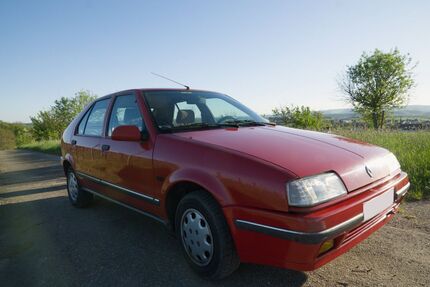 Renault R 19 73.000 km 1.650 &euro; Talheim 74388