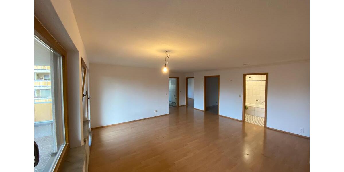 Etagenwohnung Winnenden - 3.5 Zimmer, 86 m&sup2;, 285.000&euro; | Angebot:25940779