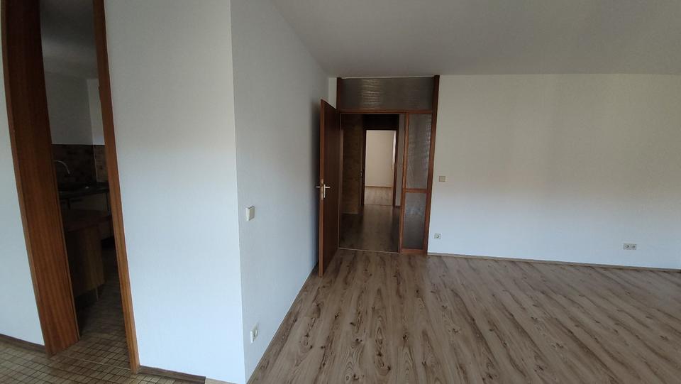 Etagenwohnung Sindelfingen - 3.5 Zimmer, 80 m&sup2;, 379.000&euro; | Angebot:25297985