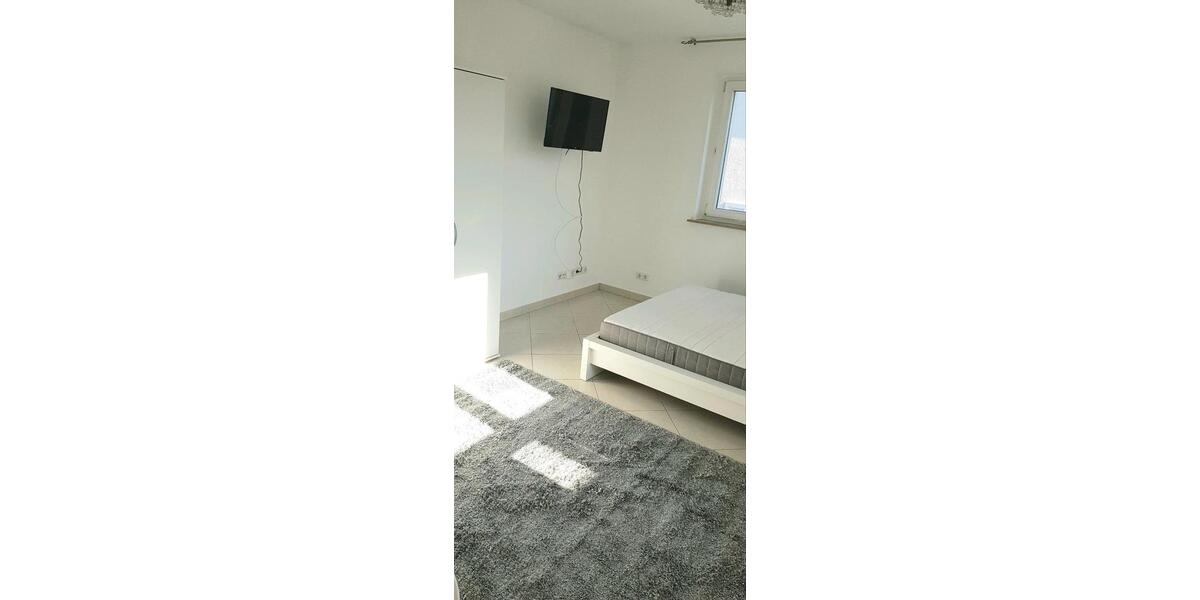 Etagenwohnung Stuttgart Bad Cannstatt - 1 Zimmer, 15 m&sup2;, 580&euro; | Angebot:25993632