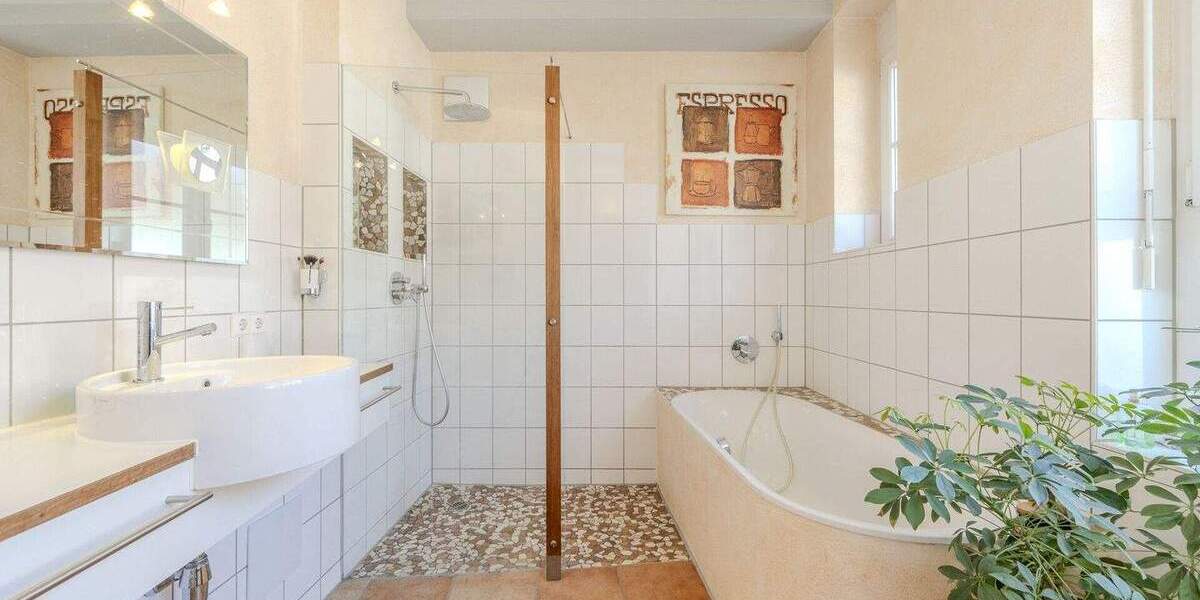 Etagenwohnung Stuttgart West - 2 Zimmer, 120 m&sup2;, 899.000&euro; | Angebot:25746201