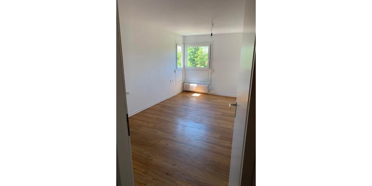 Etagenwohnung Esslingen am Neckar Pliensauvorstadt - 2 Zimmer, 57 m&sup2;, 633&euro; | Angebot:26372732