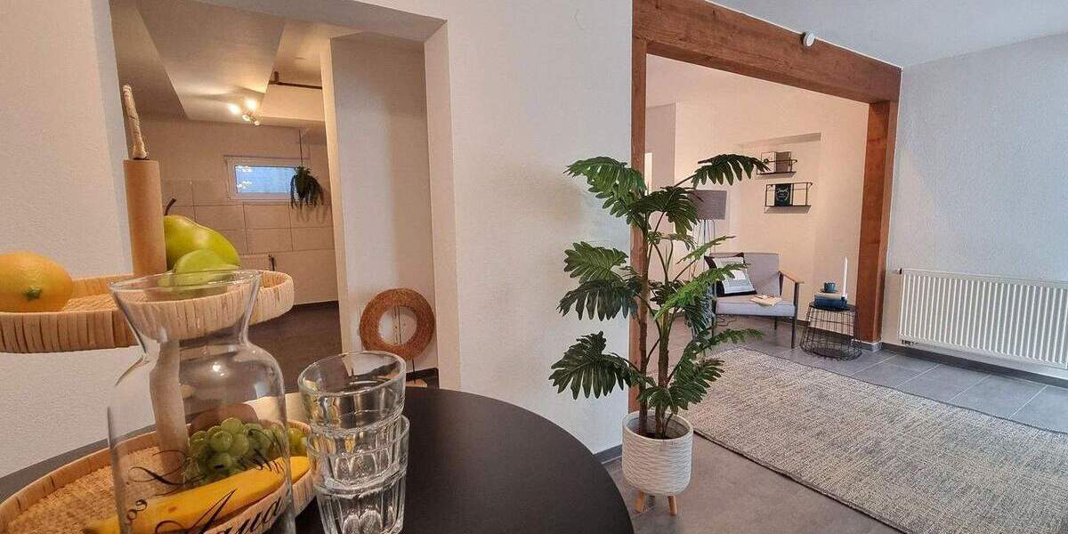 Bungalow Mühlacker - 7 Zimmer, 207 m&sup2;, 549.000&euro; | Angebot:25724180