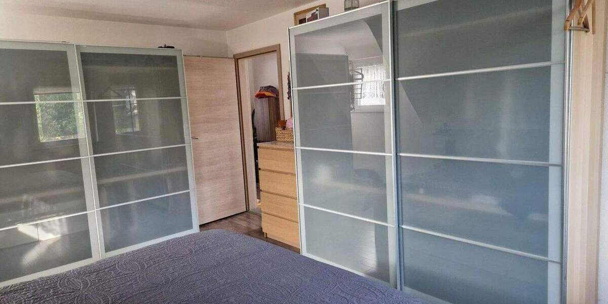 Einfamilienhaus Brackenheim - 7 Zimmer, 155 m&sup2;, 535.000&euro; | Angebot:25657552