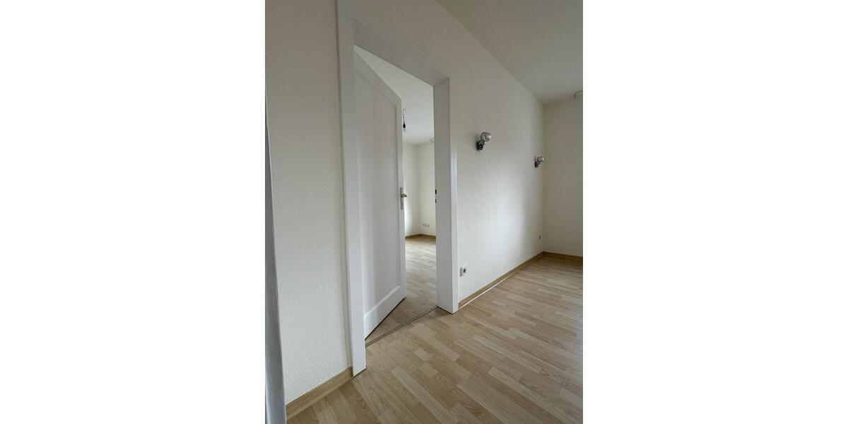 Erdgeschoßwohnung Stuttgart Stuttgart-Ost - 3 Zimmer, 94 m&sup2;, 1.560&euro; | Angebot:26131518