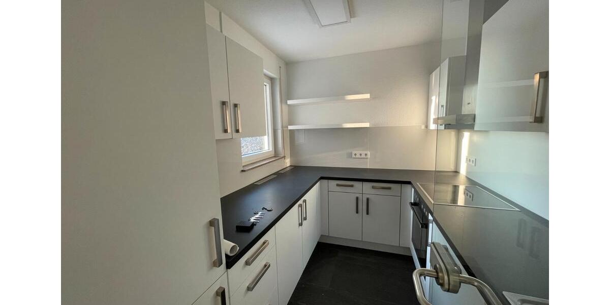Etagenwohnung Esslingen am Neckar Hegensberg - 4 Zimmer, 90 m&sup2;, 1.300&euro; | Angebot:27595298