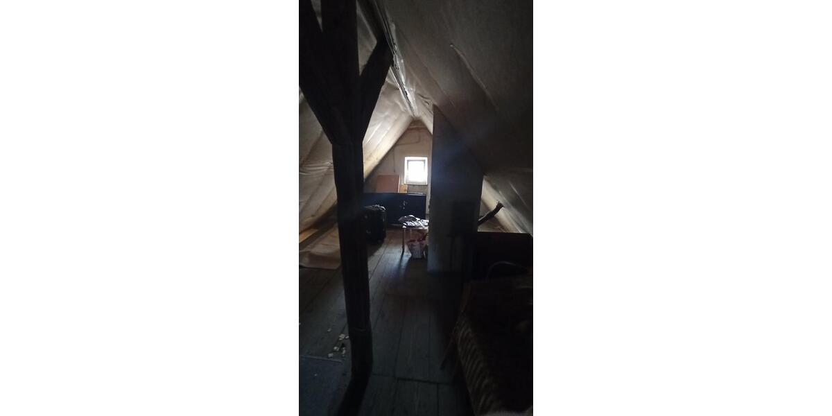 Dachgeschoßwohnung Stuttgart Zuffenhausen - 4 Zimmer, 55 m&sup2;, 239.000&euro; | Angebot:23230902