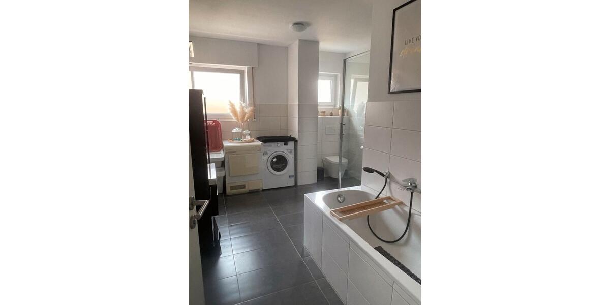 Etagenwohnung Besigheim - 4 Zimmer, 98 m&sup2;, 400.000&euro; | Angebot:26351151